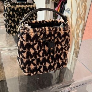 Michael Kors camel multi bucket am mini purse! 🤎🖤